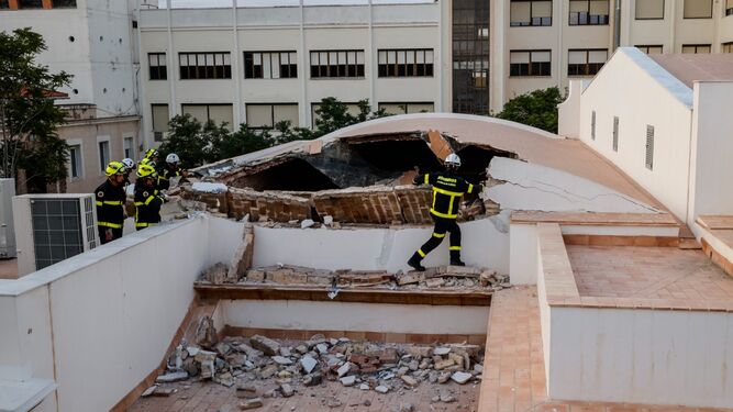 Imagen del derrumbe de la cúpula de la Castrense el pasado 7 de junio.