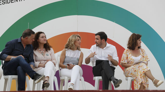 De izquierda a derecha, Juan Antonio Delgado, Inmaculada Nieto, Yolanda Díaz, Alberto Garzón y Esperanza Gómez, el año pasado.