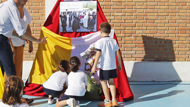 La Asociación de Antiguos Alumnos Maristas Huelva, Ademar, realiza un acto conmemorativo sobre la visita de Juan Pablo II