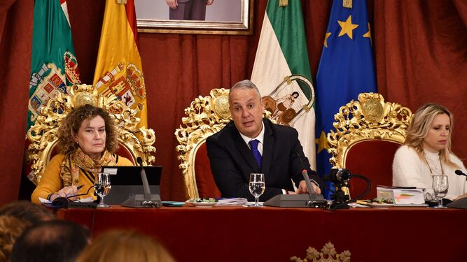 Juan Carlos Ruiz Boix, presidiendo un pleno de la Diputación el pasado mes de febrero.