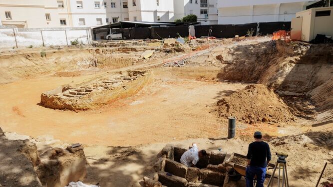 Excavaciones arqueológicas en el chalé de Cerón.