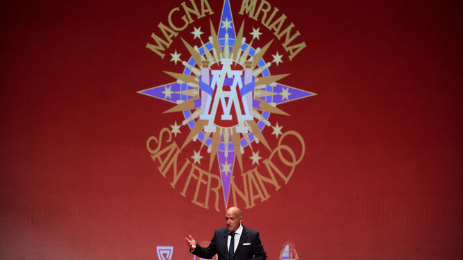 El presidente del Consejo de Hermandades de San Fernando, en la presentación de la Magna Mariana.