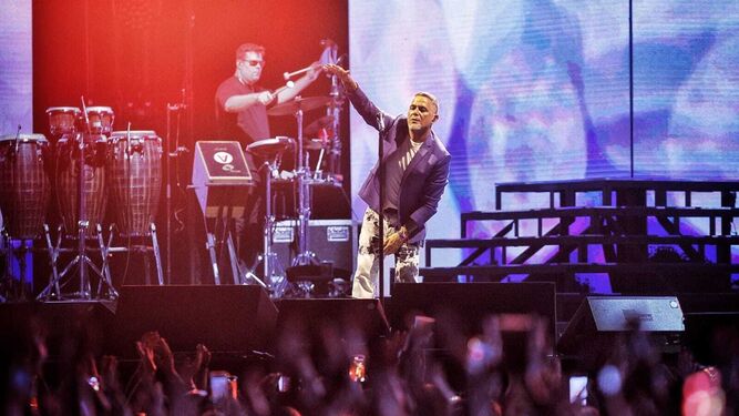 Alejandro Sanz conquista los corazones de Concert Music Festival
