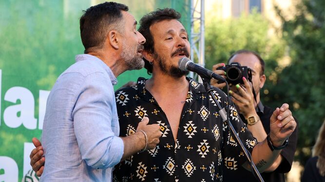 José María González 'Kichi' y Dani Obregón cantan en el cierre de campaña de Adelante Andalucía en Jerez.