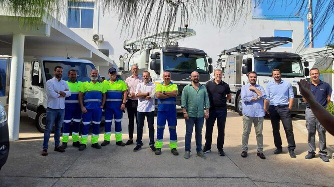 Los nuevos camiones han sido presentados en la sede de la depuradora de Las Galeras.