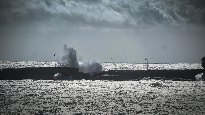 El mar en un temporal en una imagen de archivo.
