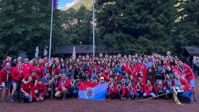 El grupo scout San Jorge celebra su 50 aniversario de campamento en Berna.