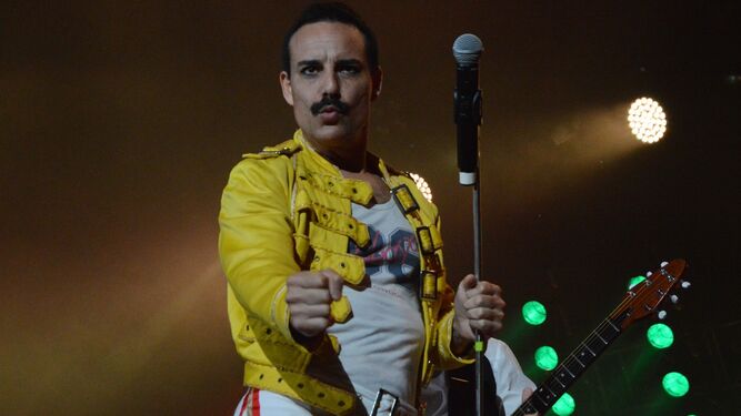 El argentino Pablo Padín, en la piel de Freddie Mercury.