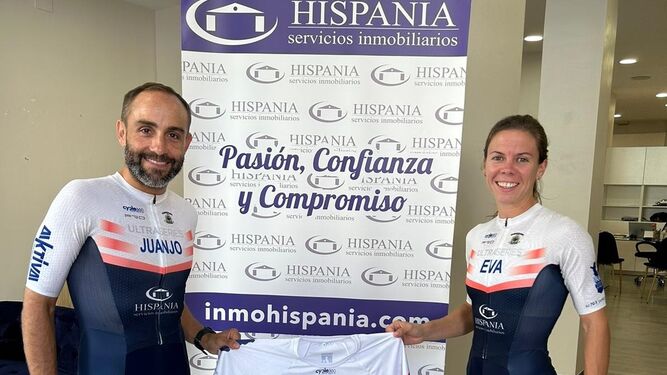 Inmobiliaria Hispania patrocina a los dos atletas gaditanos.
