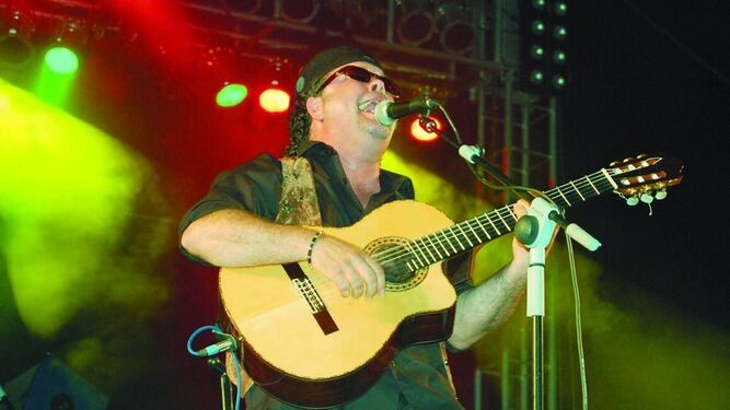 Juan Reina, en un concierto en 2008 en Motril.