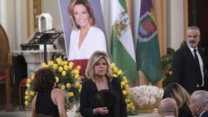 Terelu arremete contra todos tras lo que pasó en el funeral de María Teresa Campos
