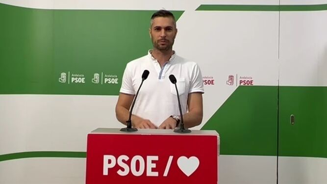 El portavoz del PSOE, Ángel González.