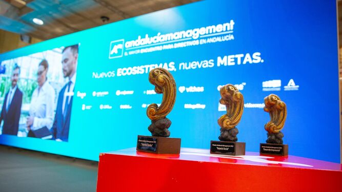 Imagen de las estatuillas que se entregan en los Premios Andalucia Management