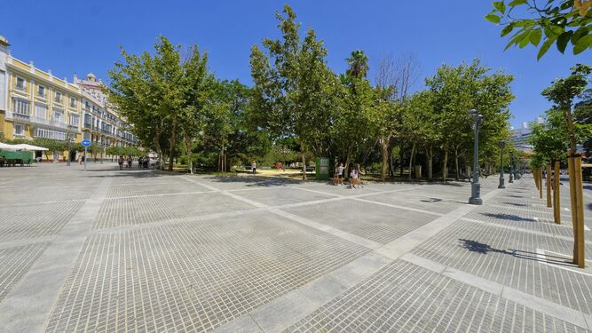 El recinto abierto para eventos en la remozada plaza de España.
