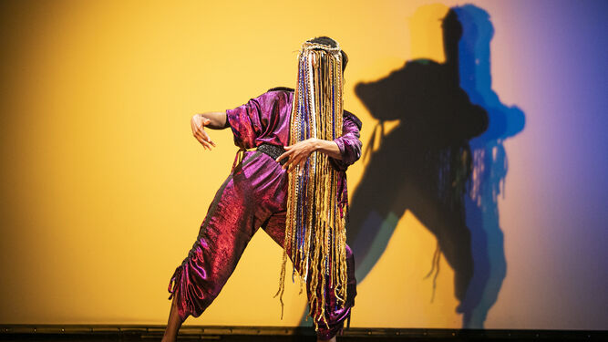 Yinka Esi Graves en una imagen promocional de la obra ‘The Disappearing Act’, que hoy presenta en el FIT.