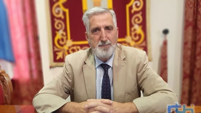 Aparcero desmiente las acusaciones del PSOE sobre haberse subido el sueldo como alcalde