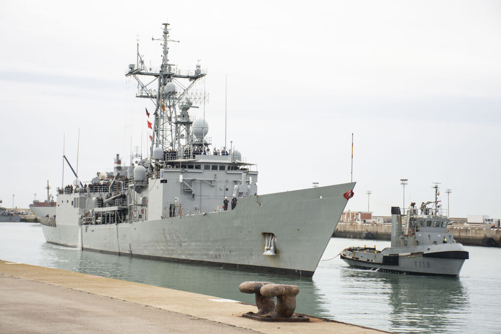 Armada: As&iacute; ha sido el recibimiento a la fragata 'Navarra' a la Base de Rota