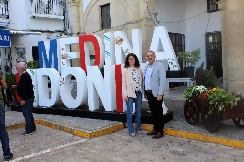 Medina Sidonia vive a lo grande su sexta feria del Dulce y el Pan