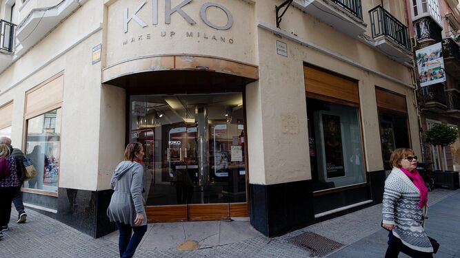 La tienda de cosméticos Kiko Milano cerrará en la plaza del Palillero de Cádiz