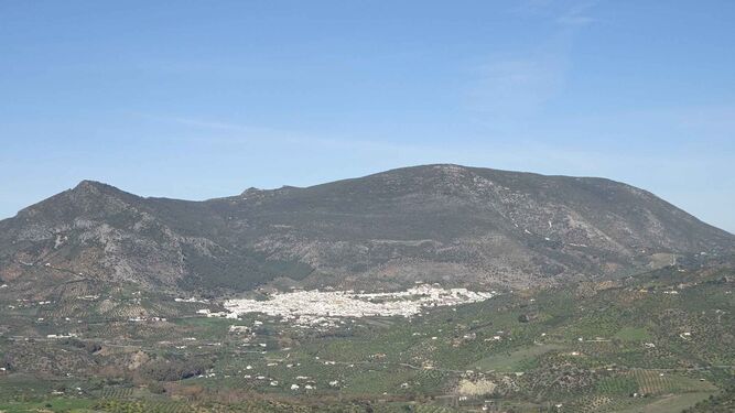 Una vista de la Sierra de Líjar en Algodonales