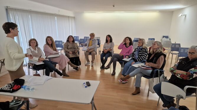 Una imagen de la reunión de miembros del programa 'Centinelas por la Igualdad'.