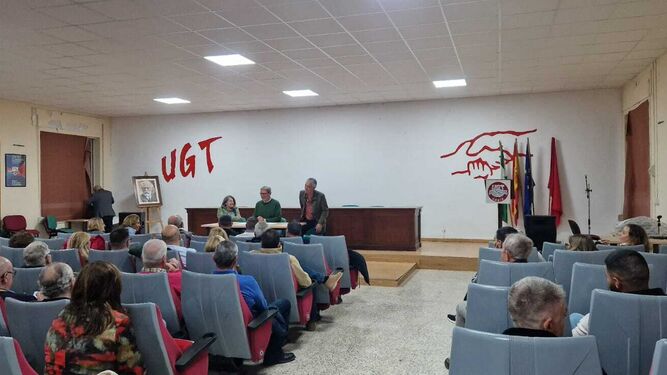 Una imagen de la asamblea del PSOE celebrada en la sede de UGT.