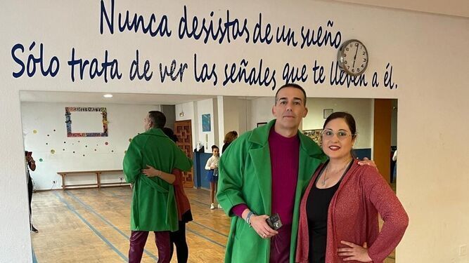 El concejal David Calleja junto a la profesora de danza española Beatriz Pastor.