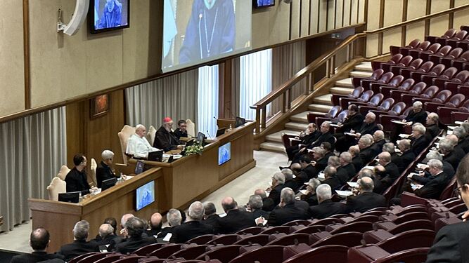 Reunión del Papa Francisco con los obispos españoles para analizar la situación de los seminarios, este martes en Roma.