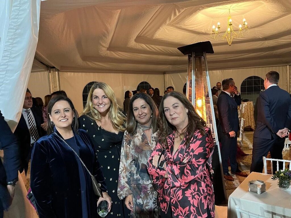 Rosa Collado, Miriam S&aacute;nchez Lim&oacute;n, Eugenia Huguet y Pilar Ruiz.