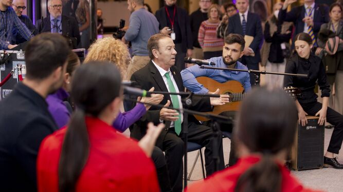 El grupo flamenco 'Al son de Paterna' durante la inauguración del belén en el Parlamento Europeo en Bruselas.