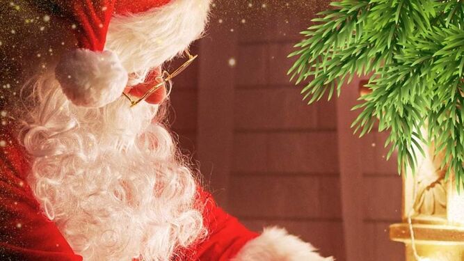 Papá Noel abre su Casa a los más pequeños en el pasillo de la Plaza de Toros.