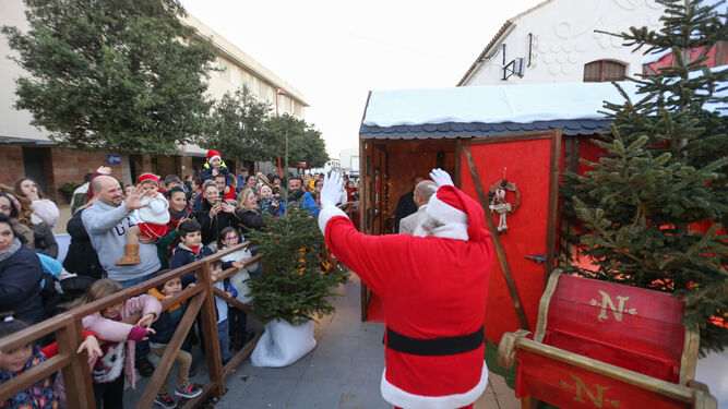 Papá Noel, en una visita anterior a Chiclana.