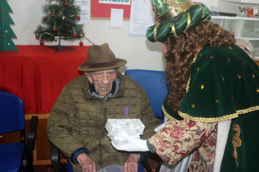 Visita de los Reyes al Centro de Alzheimer 'Las Canteras'