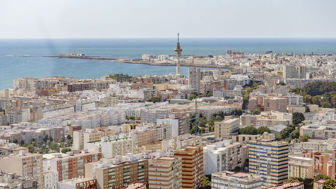Una vista aérea de la ciudad de Cádiz.