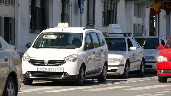 Una imagen de taxis en la ciudad de El Puerto de Santa María.
