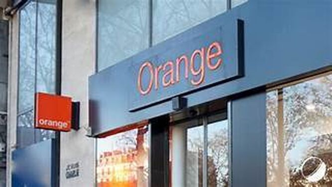 Cartel de Orange en un establecimiento.