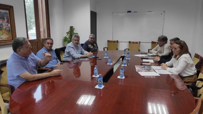 Encuentro de la alcaldesa con el comité de empresa de Navantia Puerto Real