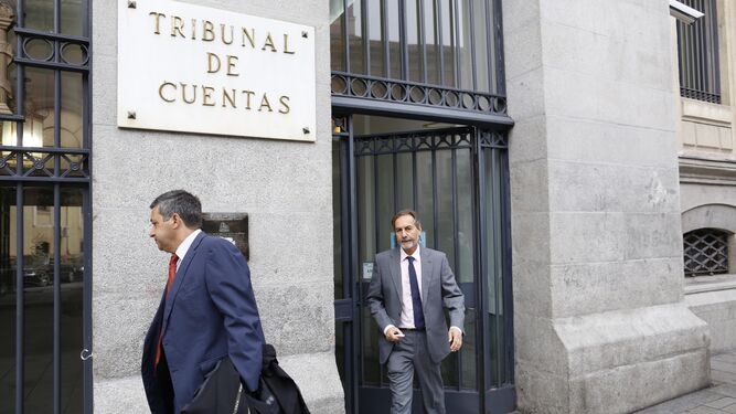 Clamente Ruiz, el principal sospechoso, en una fotografía de archivo tomada tras declarar en el Tribunal de Cuentas.