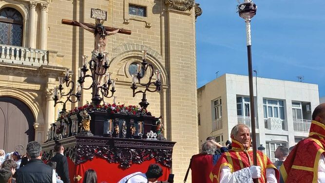 El Cristo del Perdón, en la Plaza Mayor de Chiclana, el pasado año.