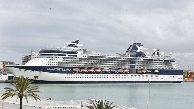 El puerto de Cádiz recibe este miércoles la visita del crucero Celebrity Constellation