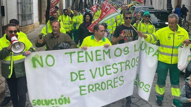 CCOO Hábitat Cádiz ha expresado su preocupación por la situación del servicio de Recepción y Reciclaje, sumándose a las reivindicaciones de la plantilla.